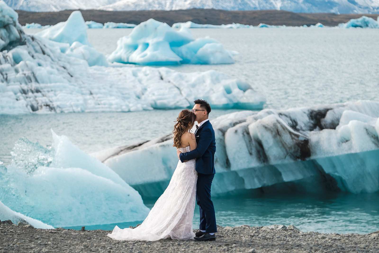 Pre-wedding Adventure Session at Jökulsárlón Glacier Lagoon